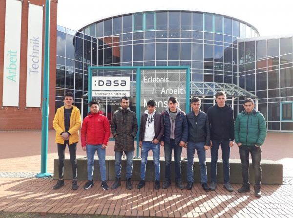 Mimar Sinan Mesleki ve Teknik Anadolu Lisesi Öğrencileri Erasmus+ Kapsamında İş Güvenliği Eğitiminde